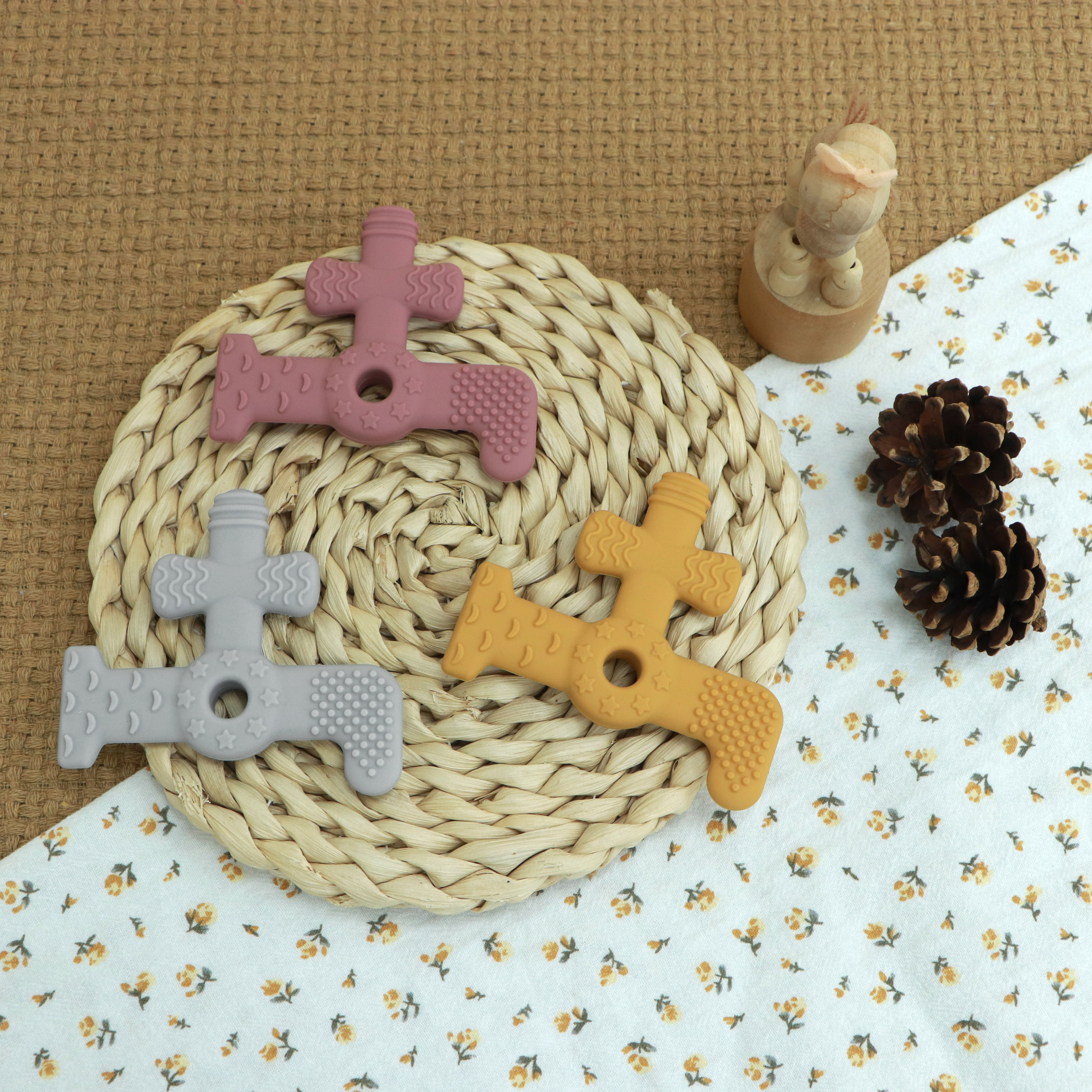 Faucet Shape Silicone Teether  - Silicone Tap Washer บทวิจารณ์และราคา